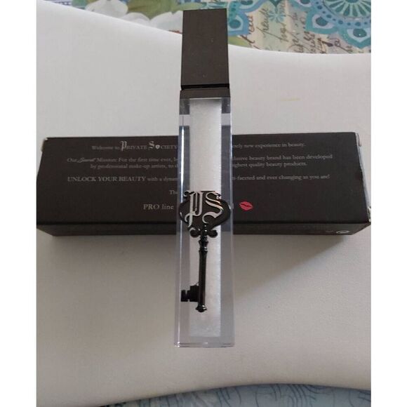 BNIB~Private Society Cosmetics Lipology Ice Queen Lip Gloss - Picture 2 of 2